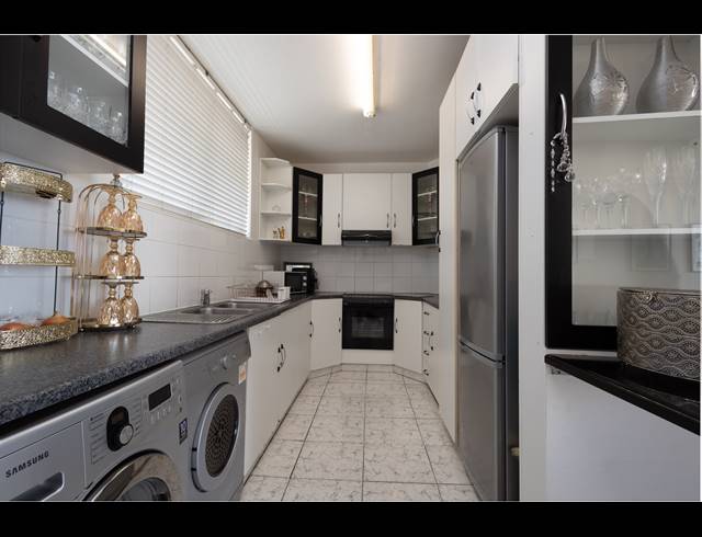 3 BEDROOM APARTMENT FOR SALE IN UMHLANGA CENTRAL